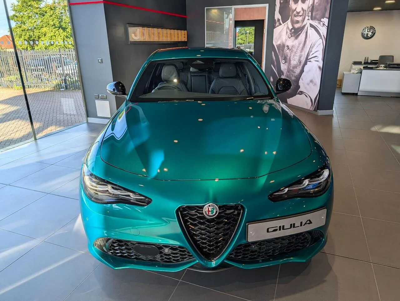 Alfa Romeo Giulia 2026 photo 2