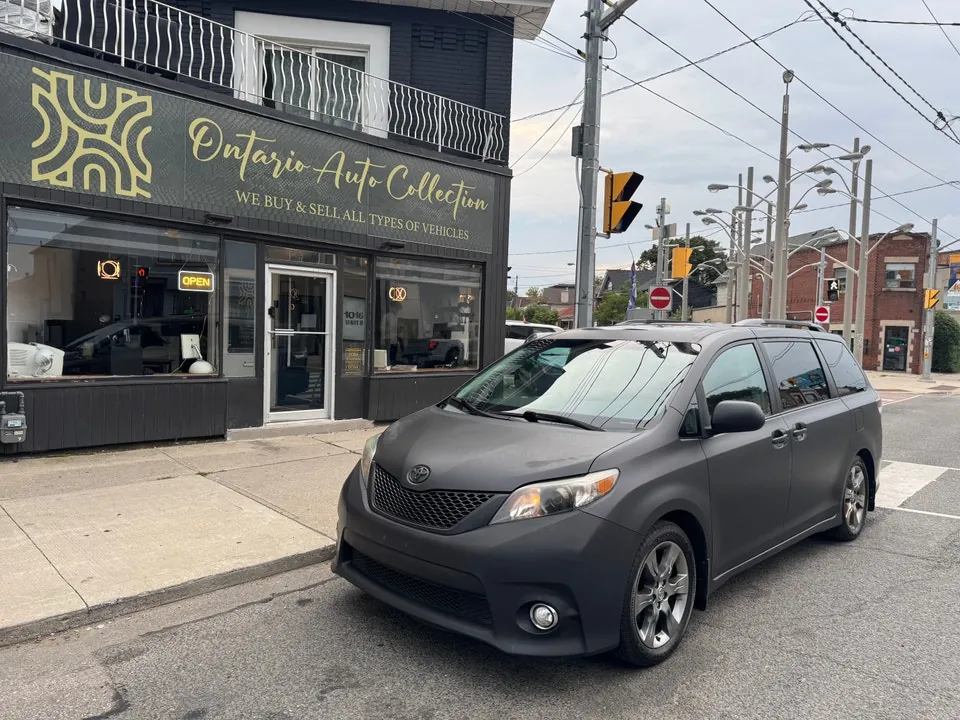 Toyota Sienna