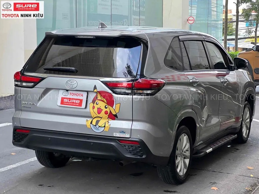Toyota Innova Cross 2024 photo 3