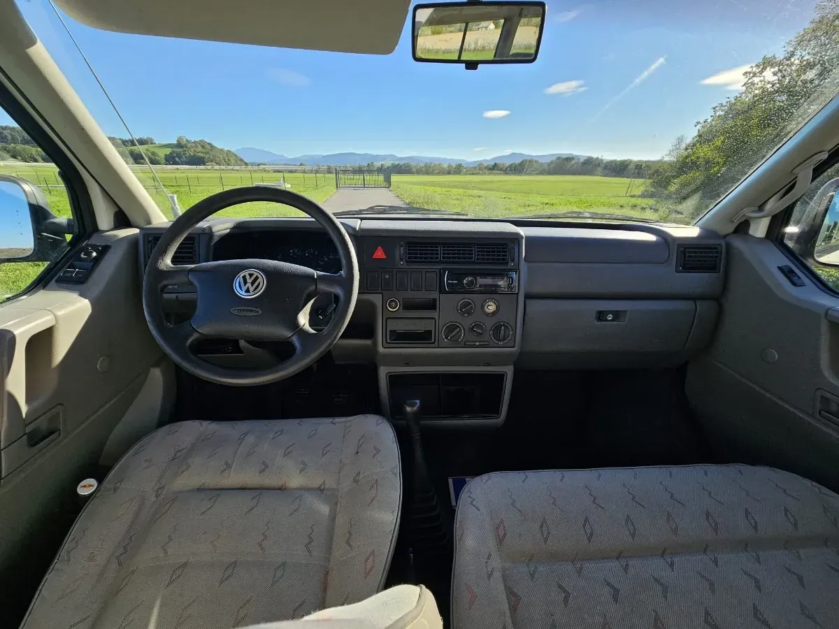 Volkswagen T4 2001 photo 2
