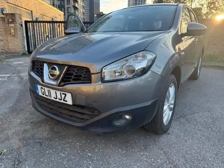 Nissan Qashqai 2011 photo 2