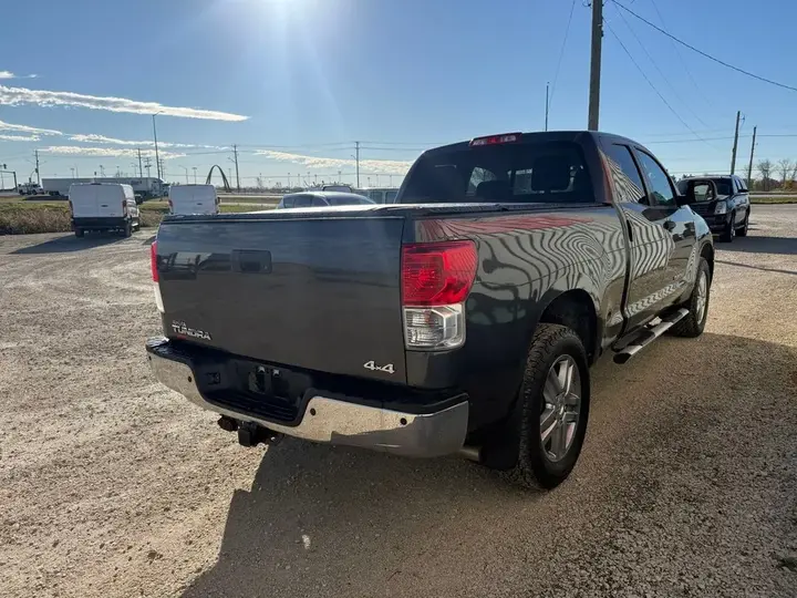 Toyota Tundra 2012 photo 4