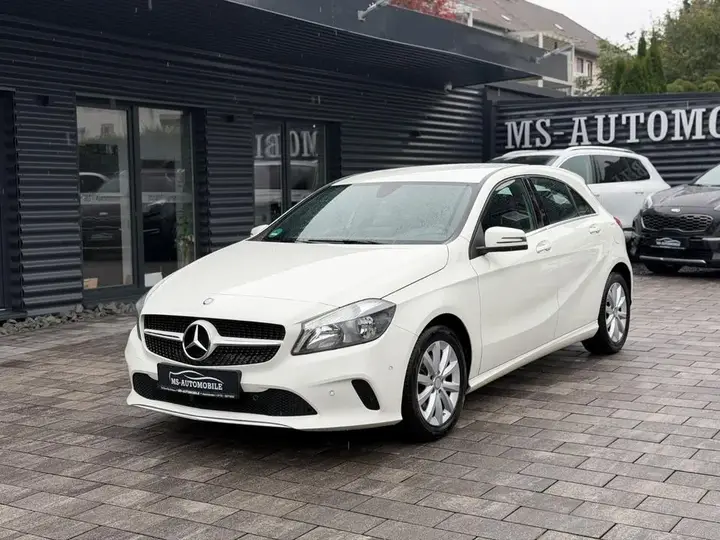 Mercedes-Benz A 180