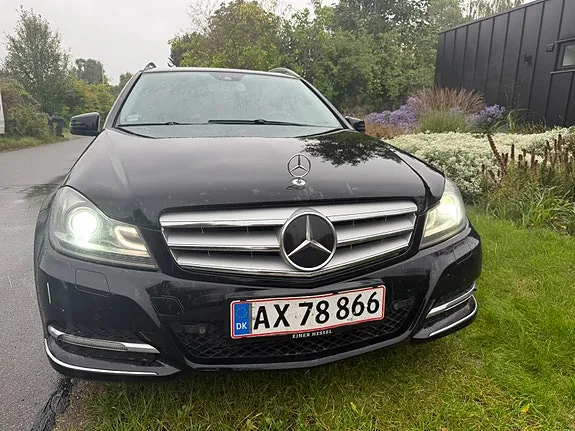 Mercedes-Benz C200 2012 photo 2
