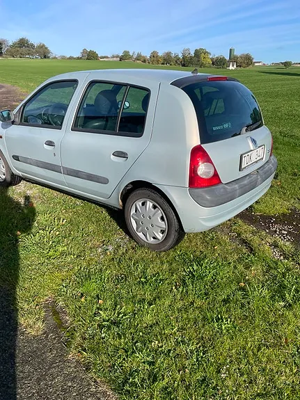 Renault Clio 2002 photo 3
