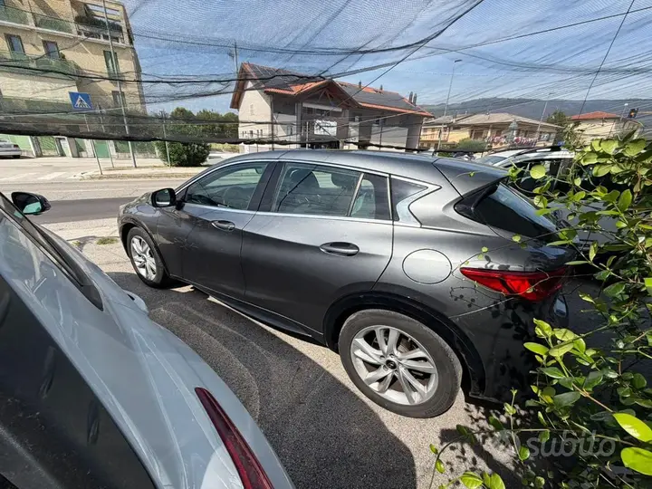 Infiniti Q30 2016 photo 4