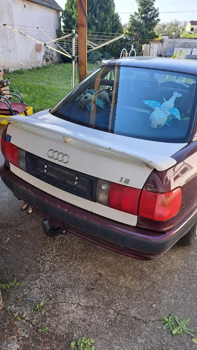 Audi 80