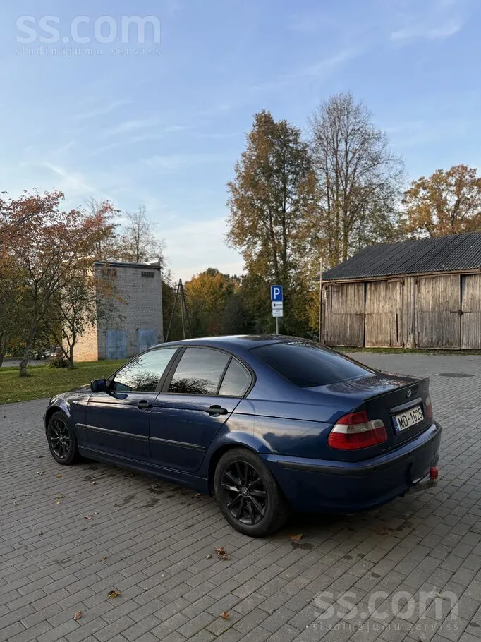 BMW 320 2003 photo 4