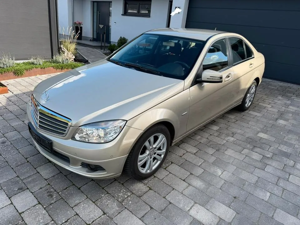 Mercedes-Benz C 180 Cgi