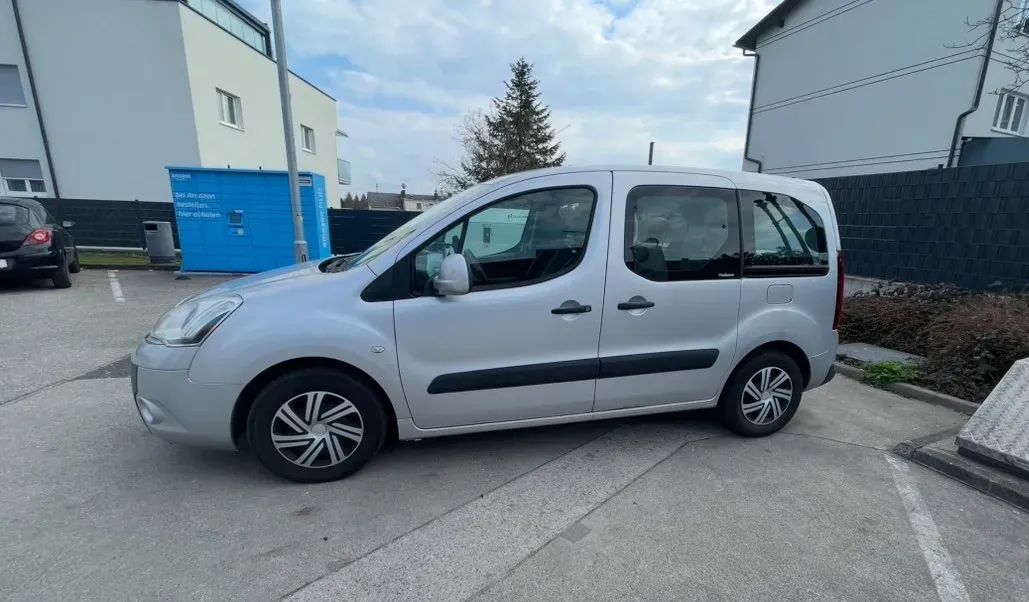 Citroen Berlingo 2012 photo 2