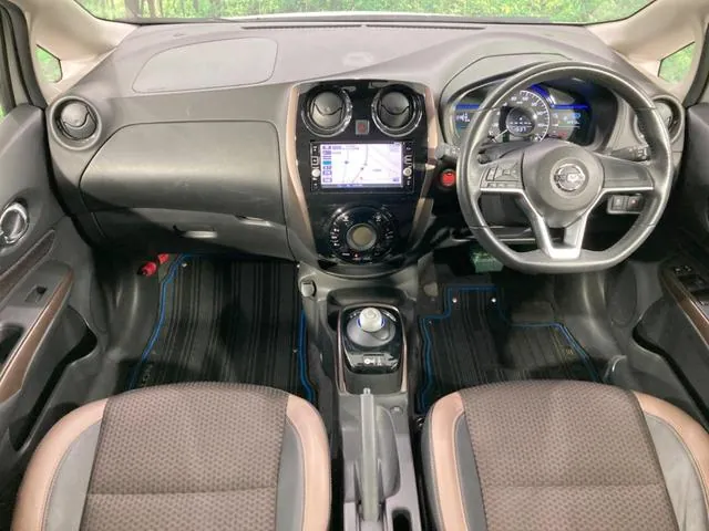 Nissan Note 2016 photo 2