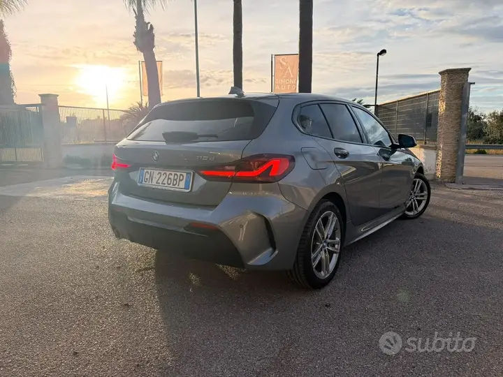 BMW 116D 2021 photo 2
