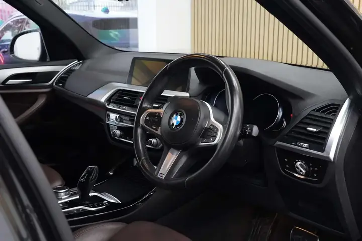 BMW X3 2019 photo 2