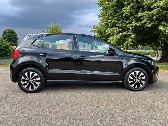 Volkswagen Polo 2015 photo 3