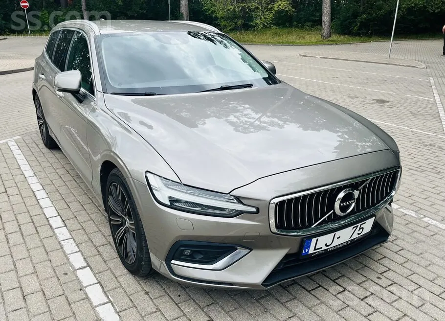 Volvo V60 2018 photo 2