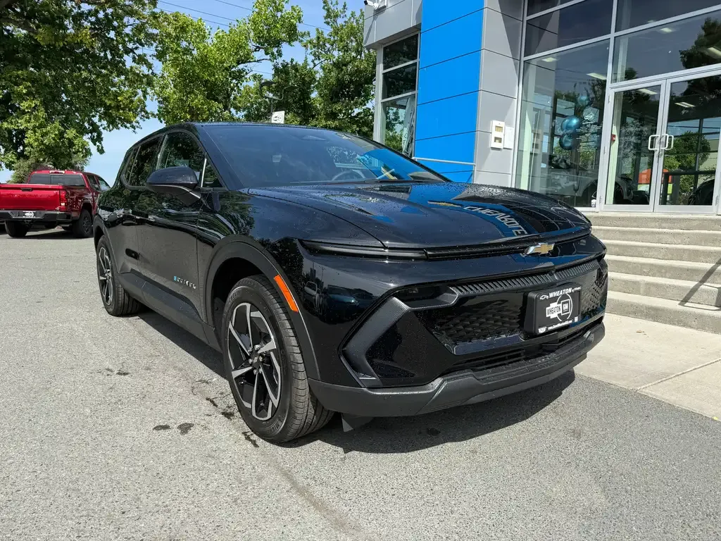 Chevrolet Equinox 2026 photo 2