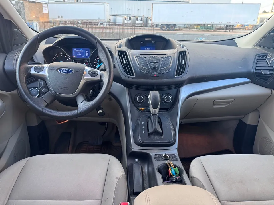 Ford Escape 2015 photo 5