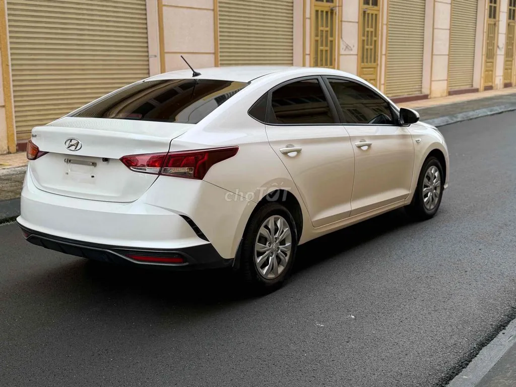 Hyundai Accent 2022 photo 4