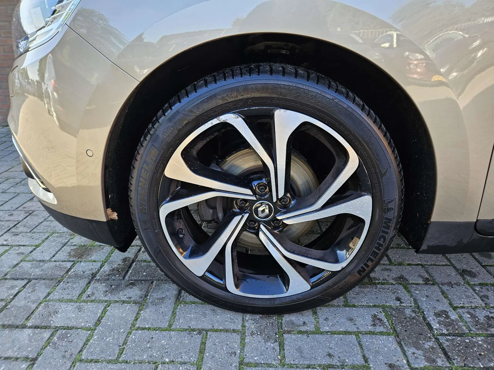 Renault Scenic 2019 photo 4
