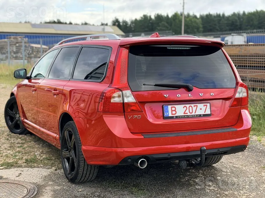 Volvo V70 2013 photo 2