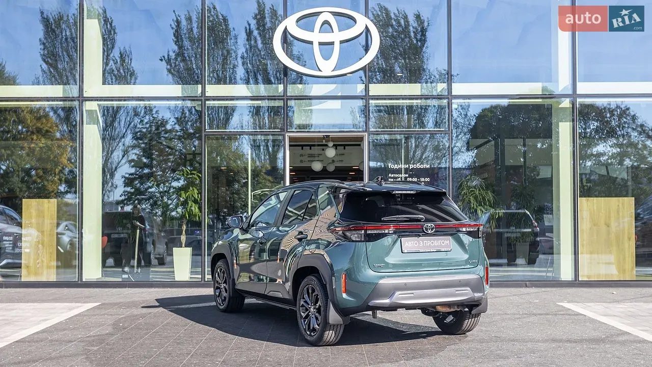 Toyota Yaris Cross 2025 photo 2
