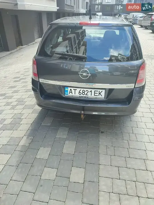 Opel Astra 2009 photo 5