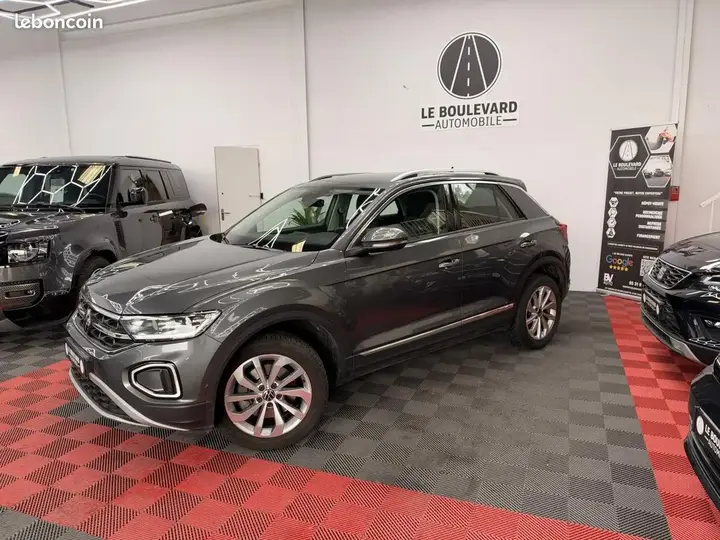 Volkswagen T-Roc 2022 photo 3