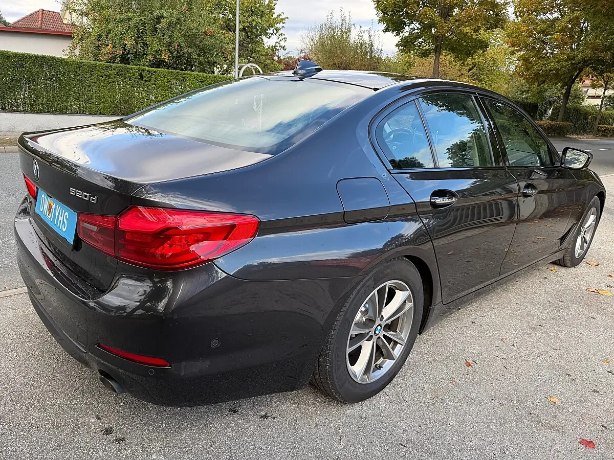 BMW 5 Series 2017 photo 3