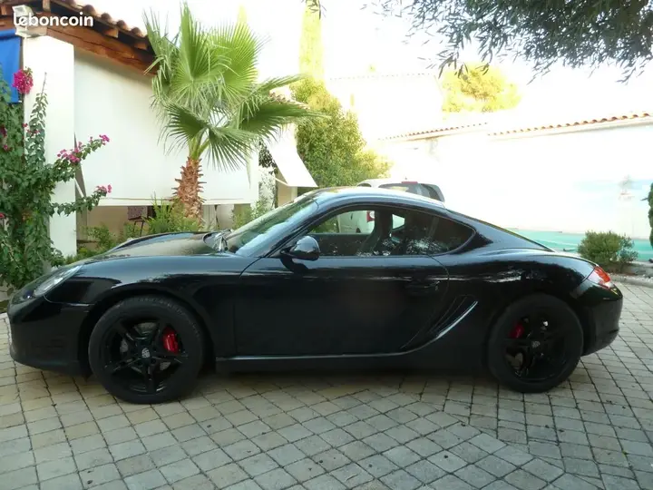 Porsche Cayman 2011 photo 2