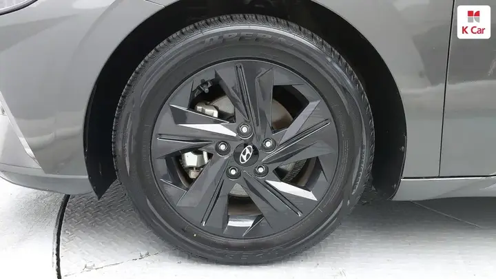 Hyundai Avante 2021 photo 5