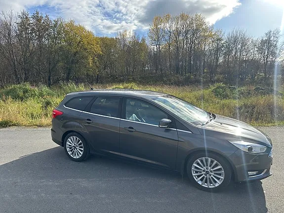 Ford Focus 2015 photo 4