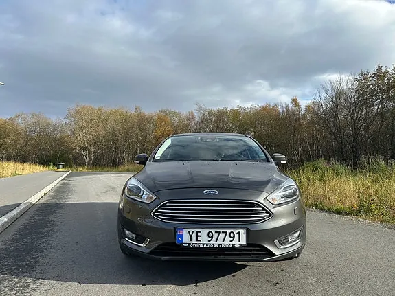 Ford Focus 2015 photo 2