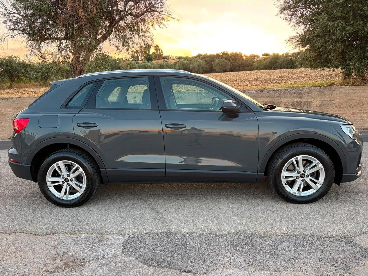Audi Q3 2022 photo 4