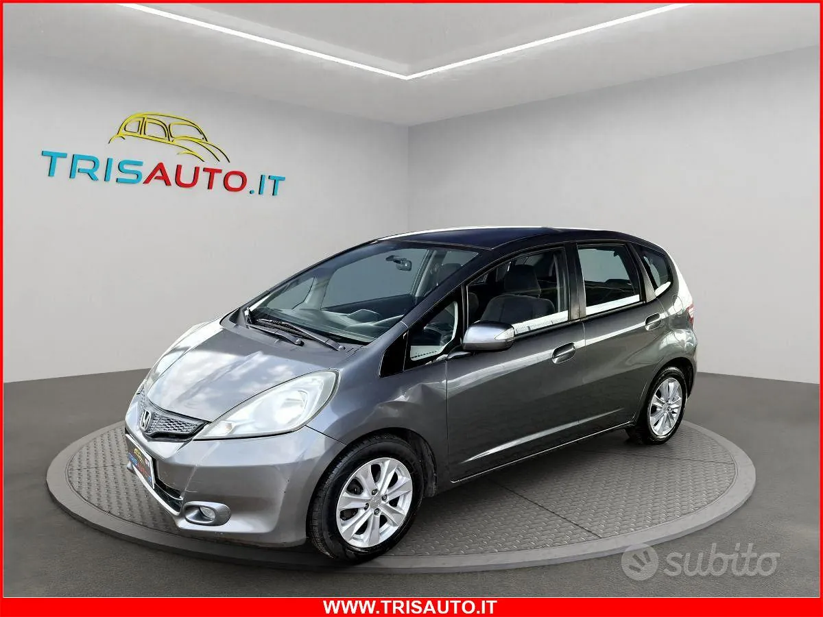 Honda Jazz 2011 photo 3