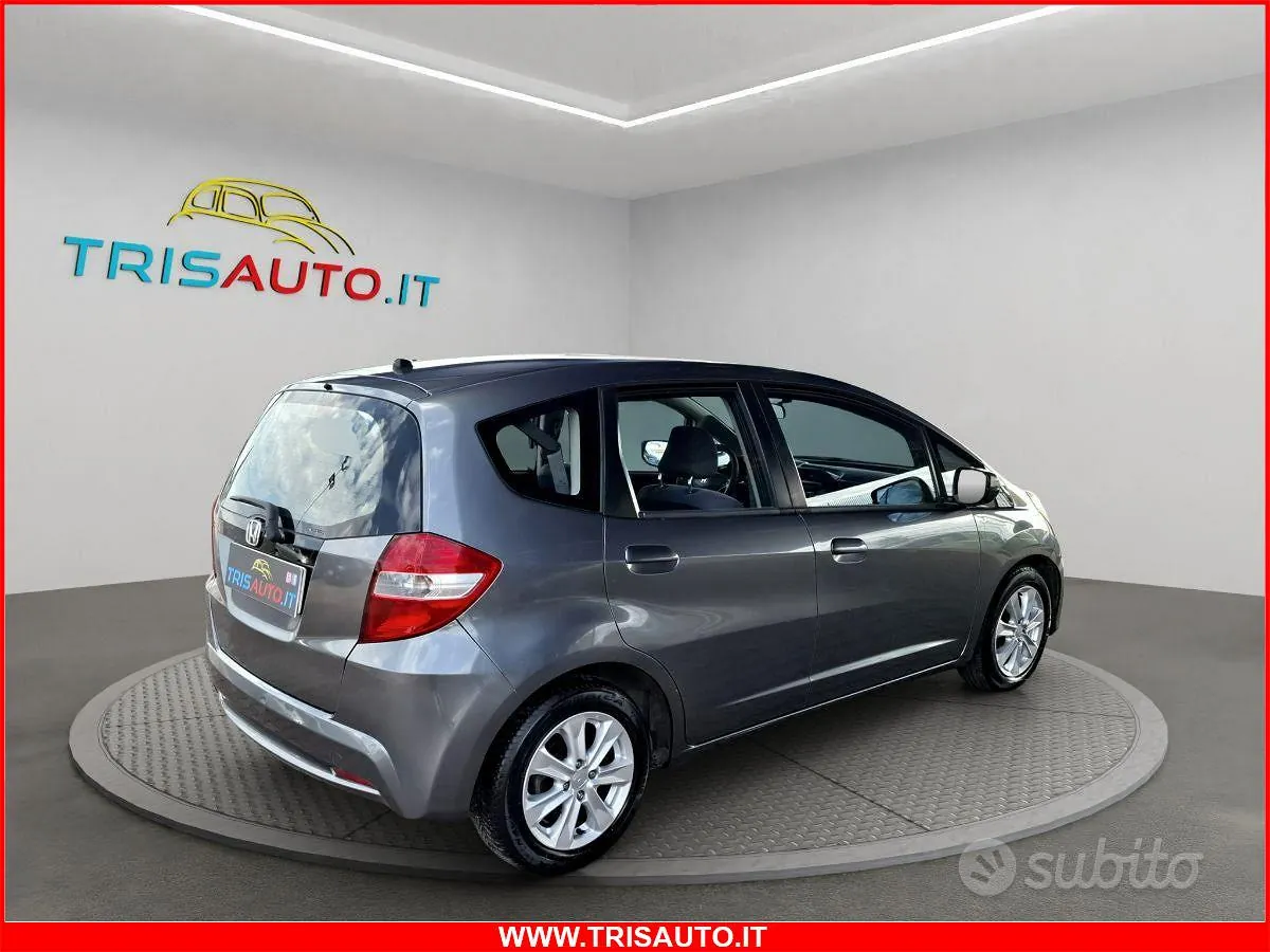 Honda Jazz 2011 photo 4