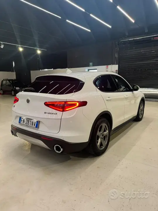 Alfa Romeo Stelvio 2018 photo 4