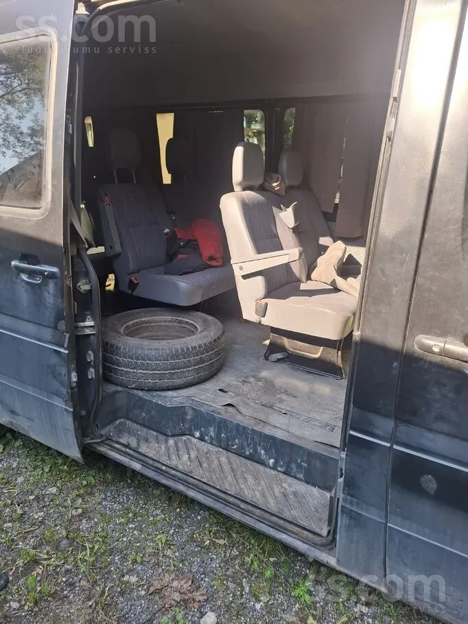 Mercedes-Benz Sprinter 2005 photo 2