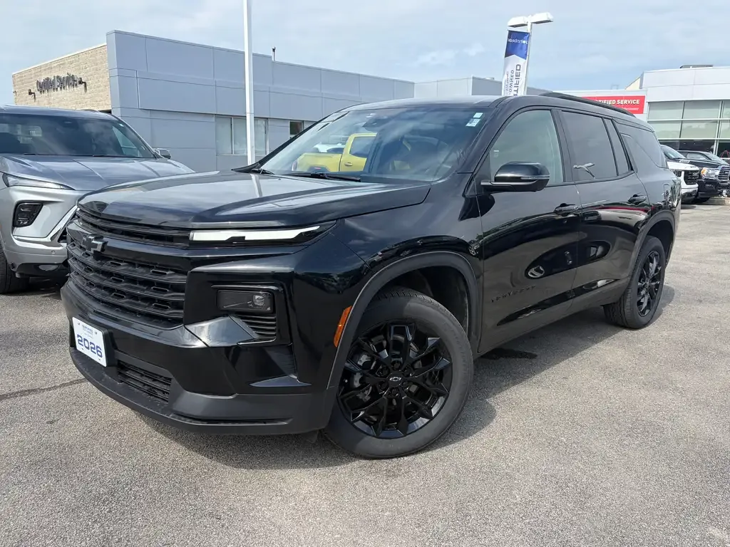 Chevrolet Traverse 2026 photo 2
