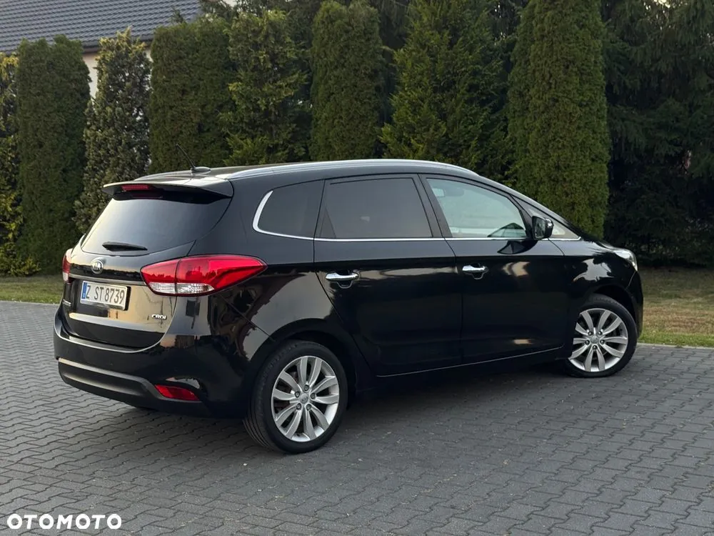 Kia Carens 2013 photo 3
