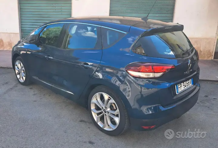 Renault Scenic 2018 photo 2