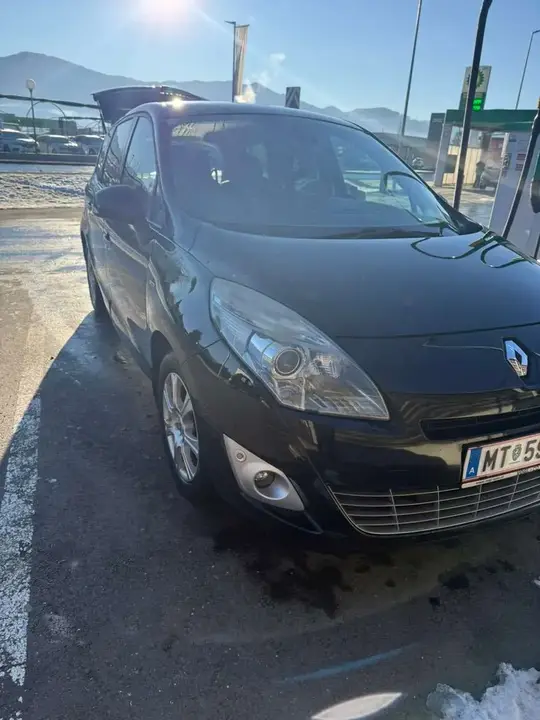 Renault Mégane 2011 photo 2