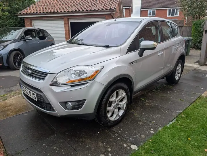 Ford Kuga 2009 photo 3