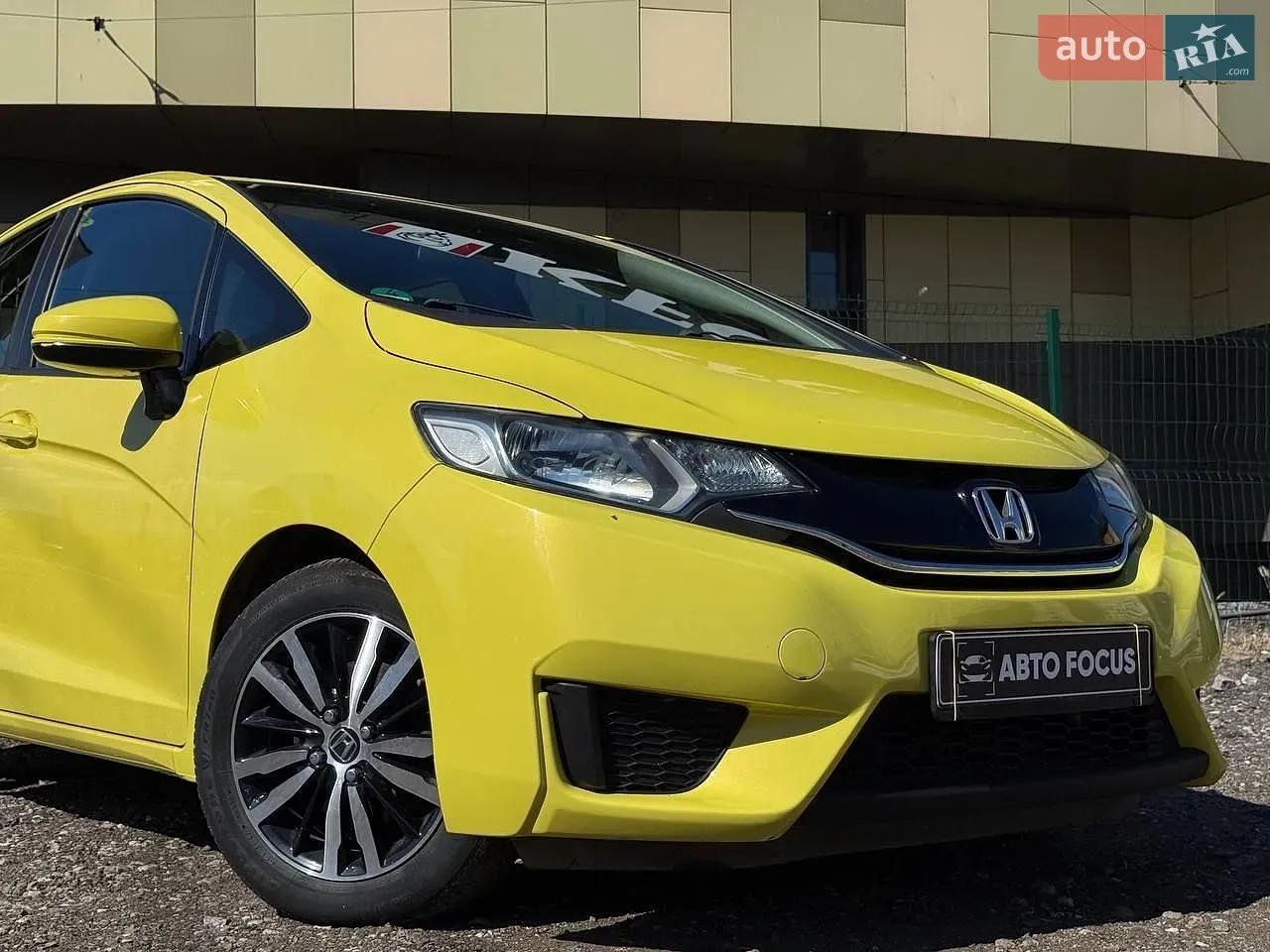 Honda Fit 2016 photo 2