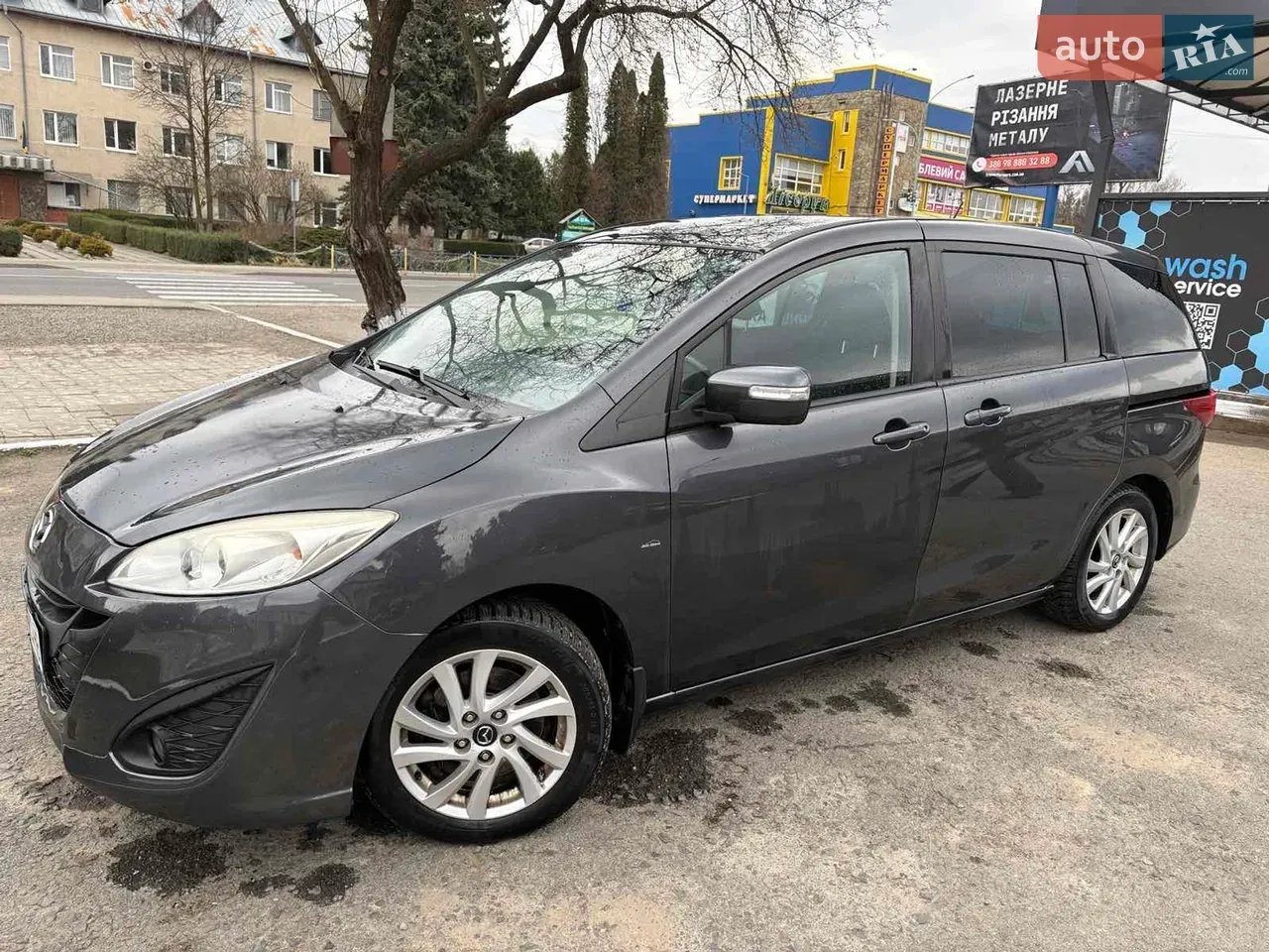 Mazda 5 2012 photo 4