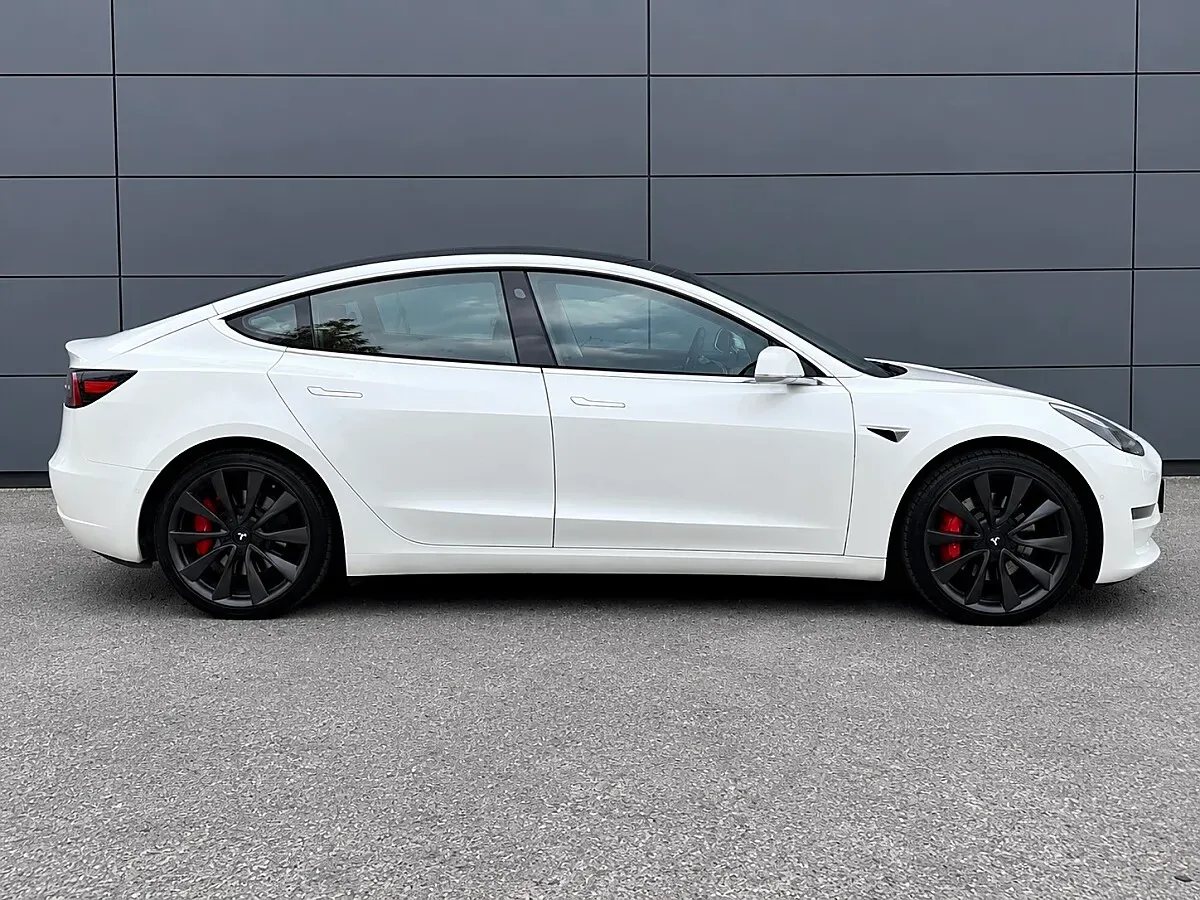 Tesla Model 3 2020 photo 2