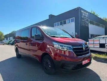 Renault Trafic 2024 photo 2