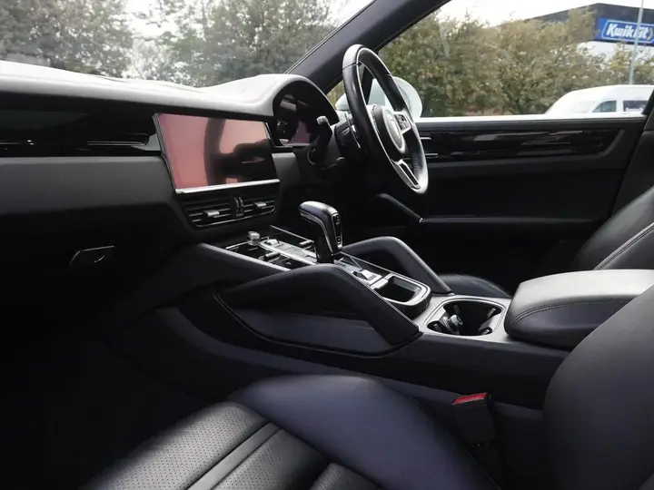 Porsche Cayenne 2018 photo 3