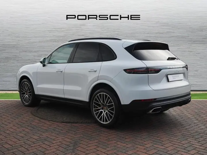 Porsche Cayenne 2018 photo 2