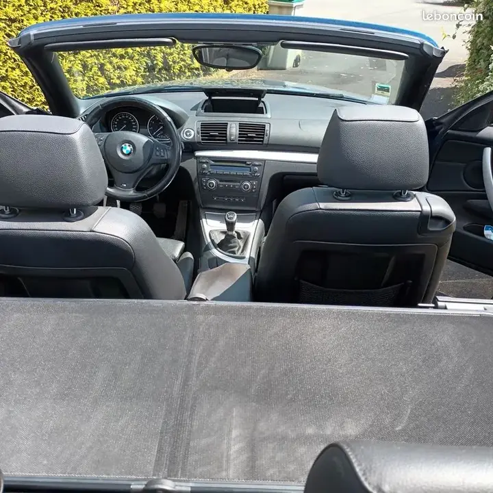 BMW 1 Series 2009 photo 3