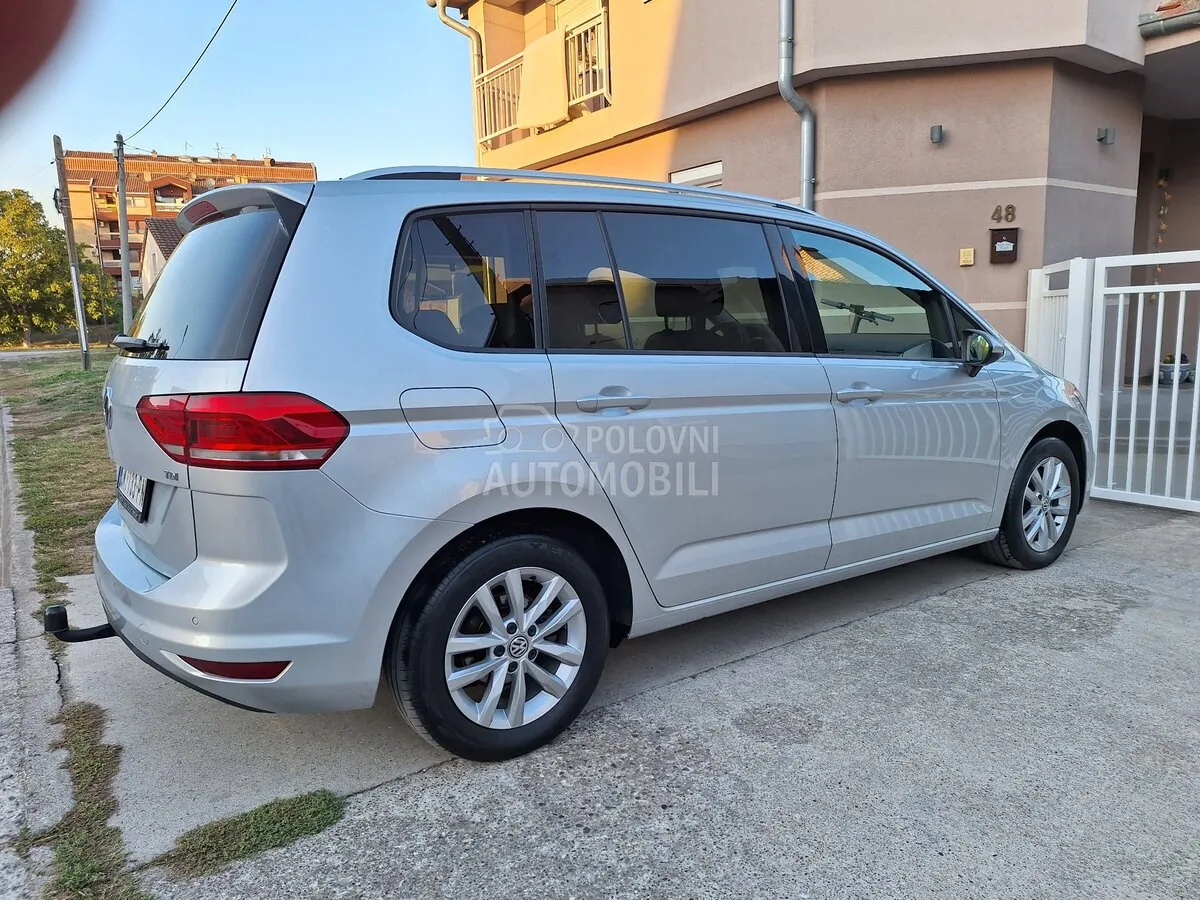 Volkswagen Touran 2016 photo 4